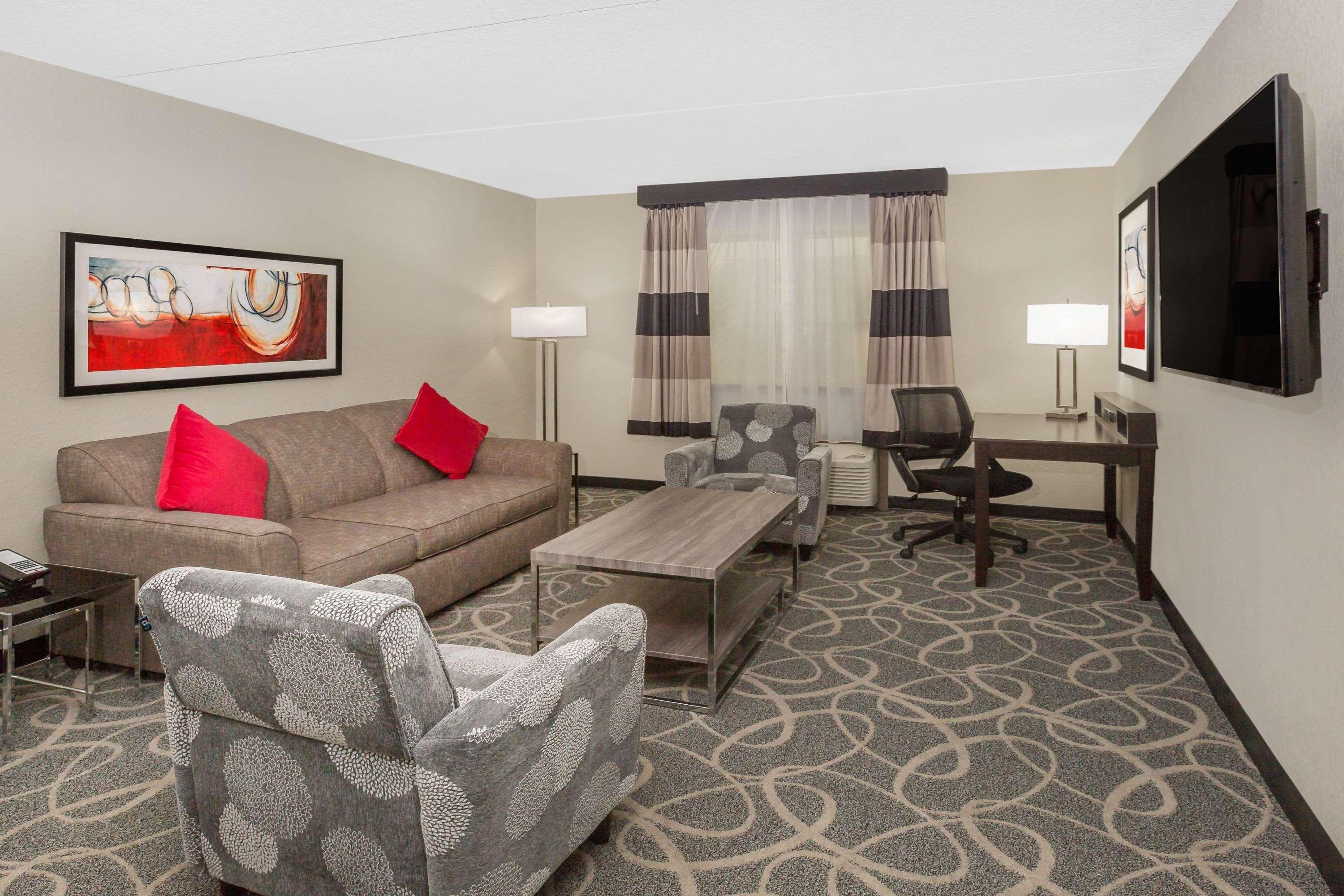 Clarion Inn Des Moines Airport Exterior foto